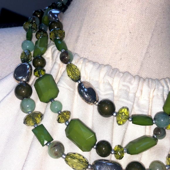 Green Bead Necklace | PREMIERE DESIGNS 3 STRAND BEADED NECKLACE - Picture 1 of 7